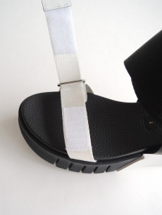 UNITED NUDE【ユナイテッドヌード】正規取り扱い店、通販可能 ON